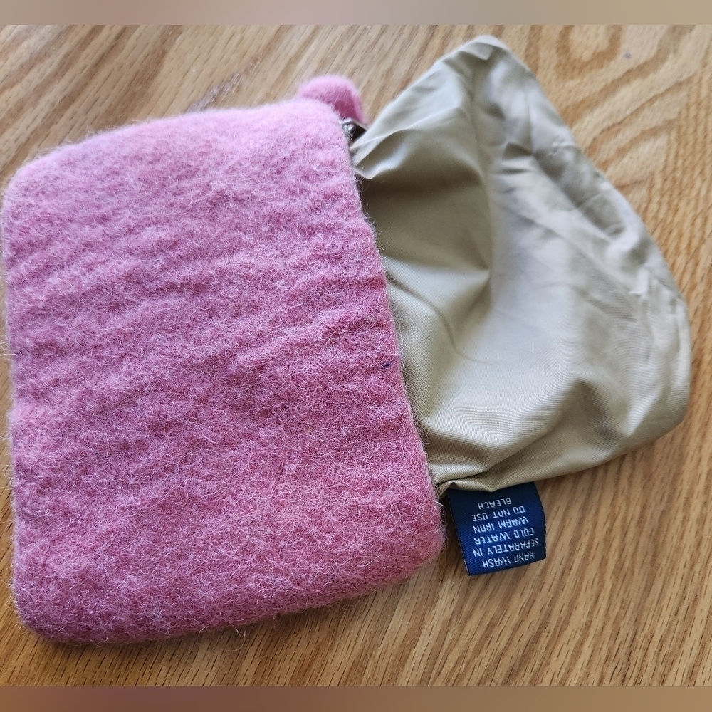 BNB PINK 100% WOOL FLOWER COIN PURSE - Picture 6 of 6